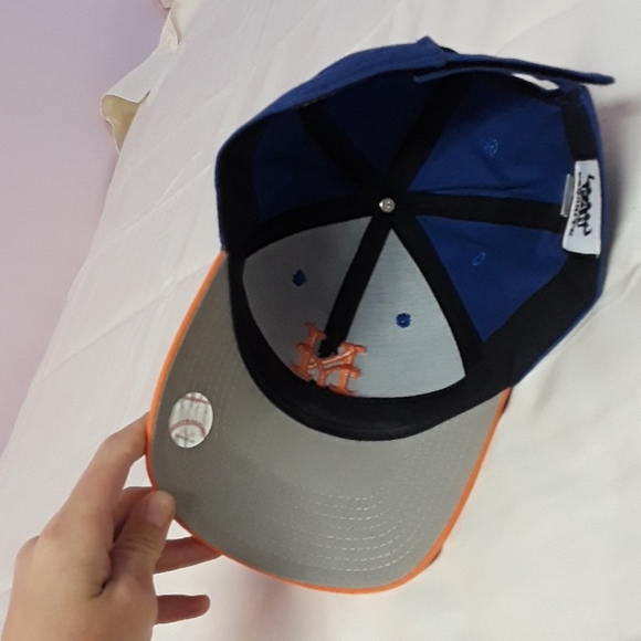 Mets Hat - Picture 4 of 4